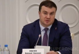 Губернатор Хоценко поздравил омских работников службы занятости