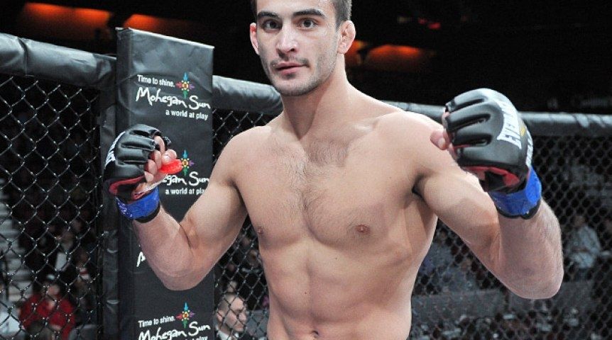 Бой омича Корешкова на турнире Bellator под угрозой срыва из-за упитанности Бой омича Корешкова на турнире Bellator под угрозой срыва из-за упитанности