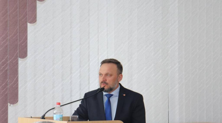 Геннадий Долматов прокомментировал переизбрание главой Омского района