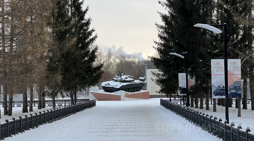 Омский завод массово ищет больше 100 сотрудников на зарплату до 82 тысяч рублей Омский завод массово ищет больше 100 сотрудников на зарплату до 82 тысяч рублей