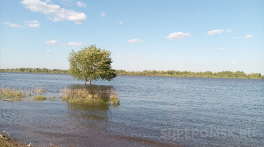Еще один район Омской области начало затапливать Еще один район Омской области начало затапливать