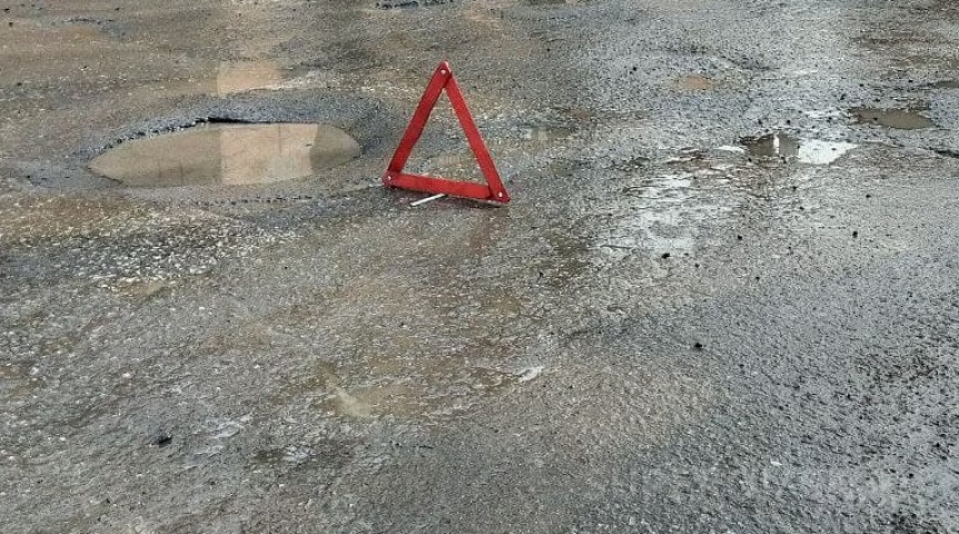 На трассе в Омской области произошло жуткое ДТП с пострадавшими На трассе в Омской области произошло жуткое ДТП с пострадавшими