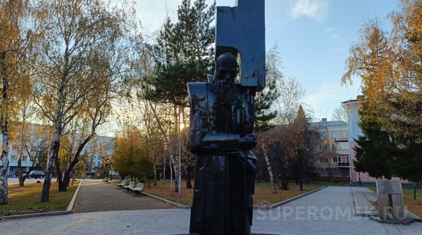 Поклоннику Достоевского из США разрешили пожить в Омской области Поклоннику Достоевского из США разрешили пожить в Омской области
