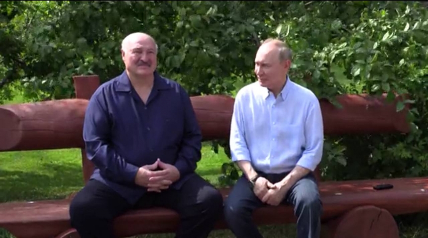 На встрече с Лукашенко Путин оценил ход переговоров с Украиной На встрече с Лукашенко Путин оценил ход переговоров с Украиной