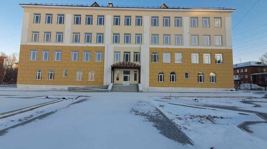 В мэрии Омска сообщили о сроках открытия после ремонта гимназии № 88