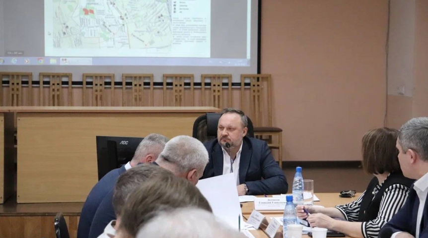 Геннадий Долматов сообщил о перспективах строительства новых домов в Омском районе
