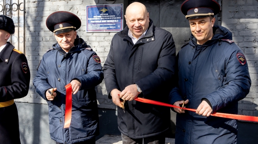 В Омске по трем адресам обновили пункты полиции В Омске по трем адресам обновили пункты полиции