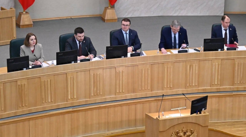 Виталий Хоценко отметил наращивание инвестиций в омскую сферу образования