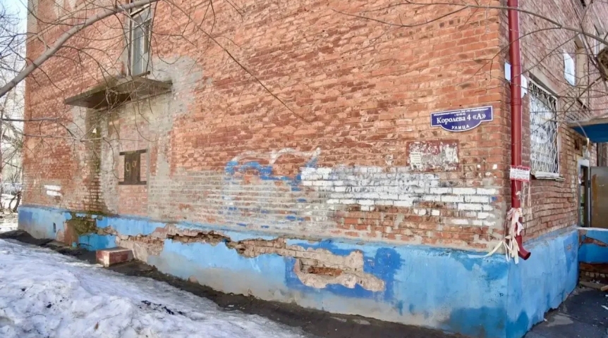 Мэр Омска Шелест сделал заявление по аварийному дому на Королева