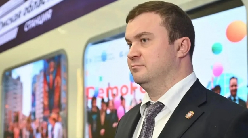 Виталий Хоценко за 3 дня привел в Омскую область 137 млрд рублей инвестиций с ПМЭФ-2026