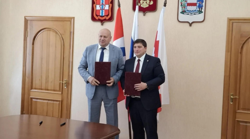 Шелест подписал соглашение о сотрудничестве с главой Нижнекамска