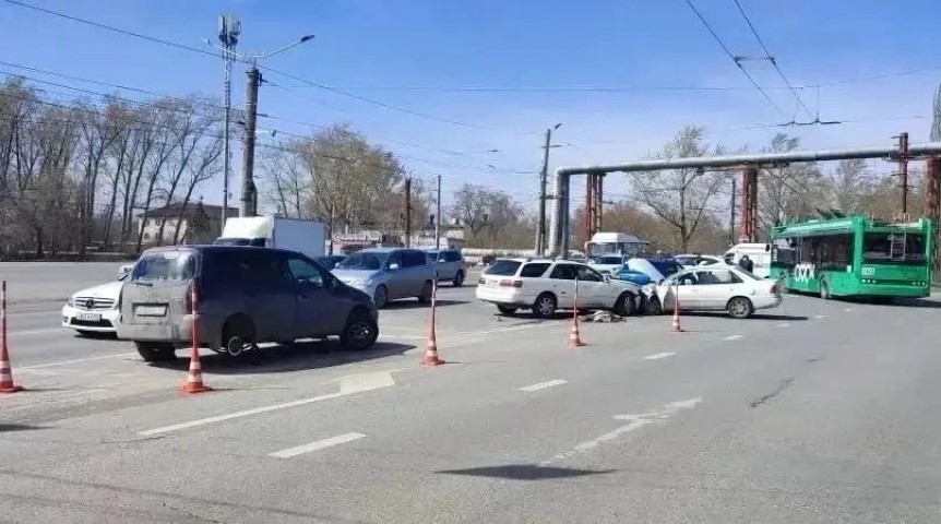 Пенсионера посадили на 9 лет за дорожную смерть сверстника и внука Пенсионера посадили на 9 лет за дорожную смерть сверстника и внука