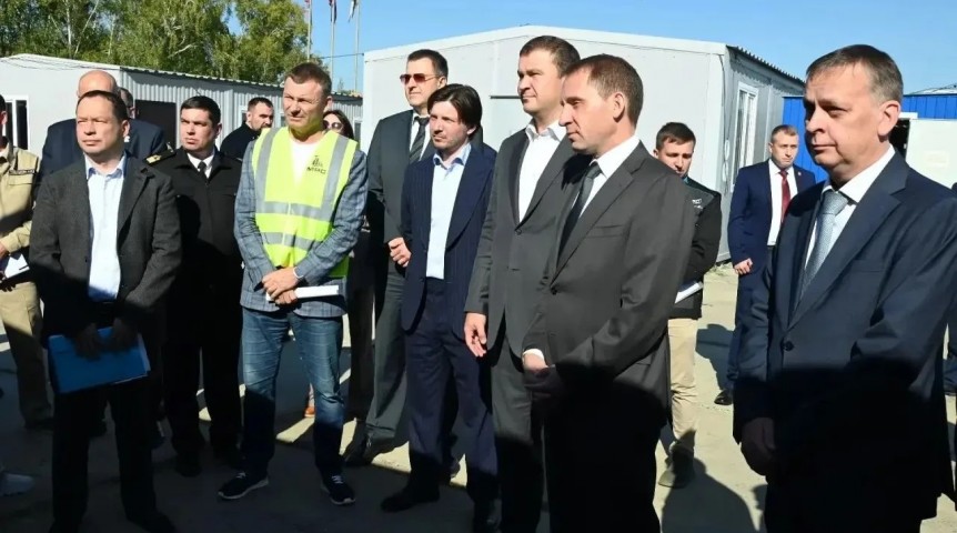 Стало известно, зачем в Омск приехал крупный федеральный чиновник Стало известно, зачем в Омск приехал крупный федеральный чиновник