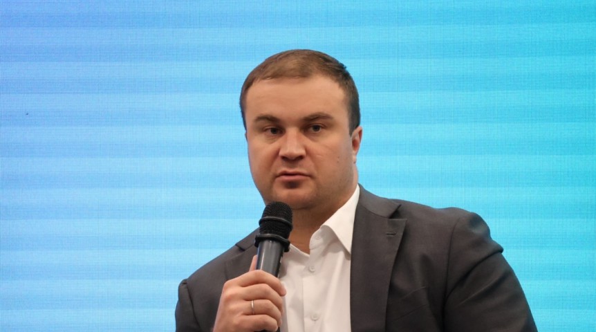 Виталий Хоценко продолжит работать губернатором Омской области