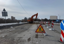 В центре Омска начали перекапывать дорогу