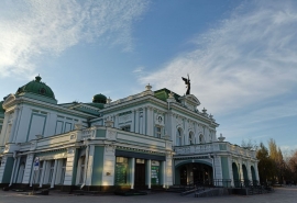 На бывшем месте ГЭПИЦентра-2 в омском драмтеатре откроется винный ресторан