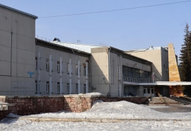 Юная омичка возродила пионерию для Дома творчества