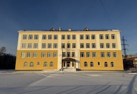 Восстановителю омской гимназии № 88 заблокировали счета