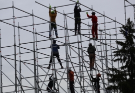 Цену на омскую «шайбу» сбросили на 15 процентов