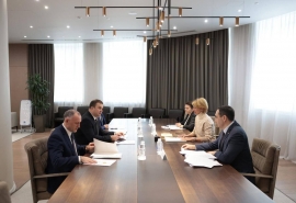 Омский губернатор Виталий Хоценко встретился с главой Минсельхоза РФ Оксаной Лут