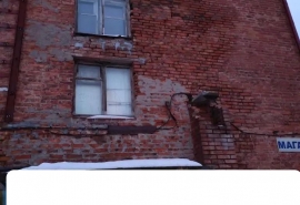 Жителей дома на Королева в Омске отселят ради их же безопасности