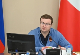 Хоценко провел заседание штаба по крупным стройкам в Омской области