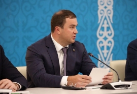 Хоценко выступил на заседании форума с участием Путина и Токаева в Омске