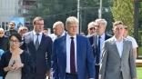 Полпреду Путина показали новый сквер в Омске Полпреду Путина показали новый сквер в Омске