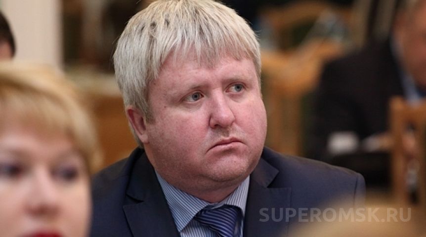 «Два вице-губернатора и пять министров»: кто из омских чиновников и депутатов попал под пристальное внимание силовиков