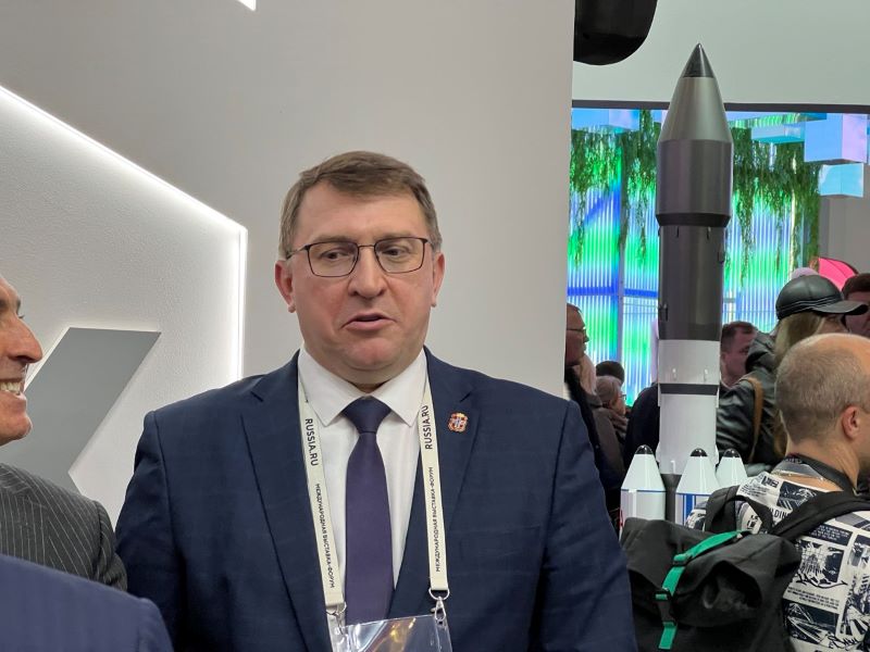Новый тренд: омские чиновники начали массово переходить на работу в сферу образования Новый тренд: омские чиновники начали массово переходить на работу в сферу образования