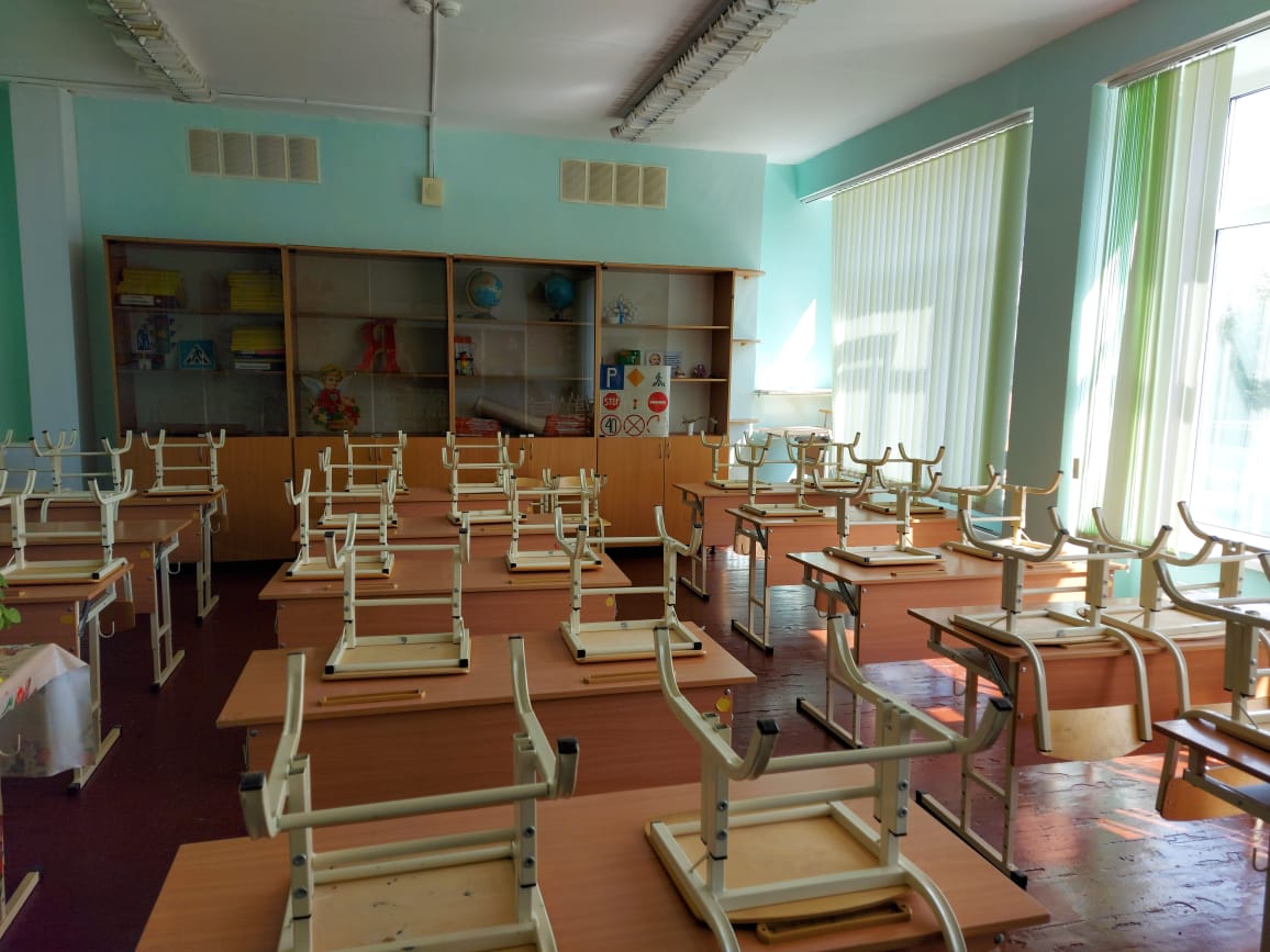 «Обратить внимание на зарплату педагогов»: в Омске продолжается сбор предложений в народную программу «Единой России» «Обратить внимание на зарплату педагогов»: в Омске продолжается сбор предложений в народную программу «Единой России»