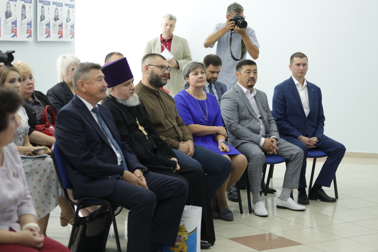 В омском штабе общественной поддержки партии «Единая Россия» обсудили роль НКО в поддержке семей В омском штабе общественной поддержки партии «Единая Россия» обсудили роль НКО в поддержке семей