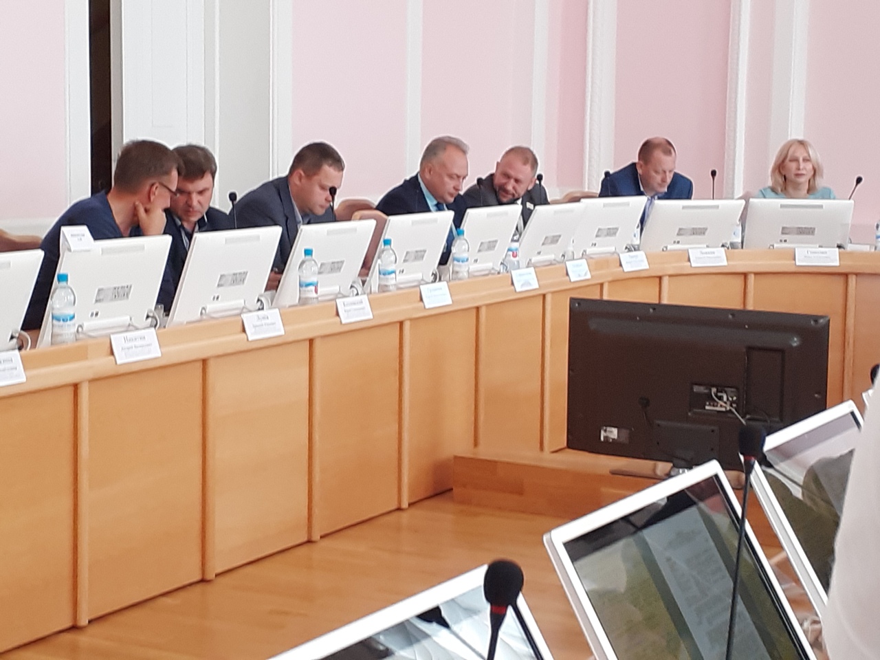 Депутатов возмутили «шанхаи» из киосков в центре города
