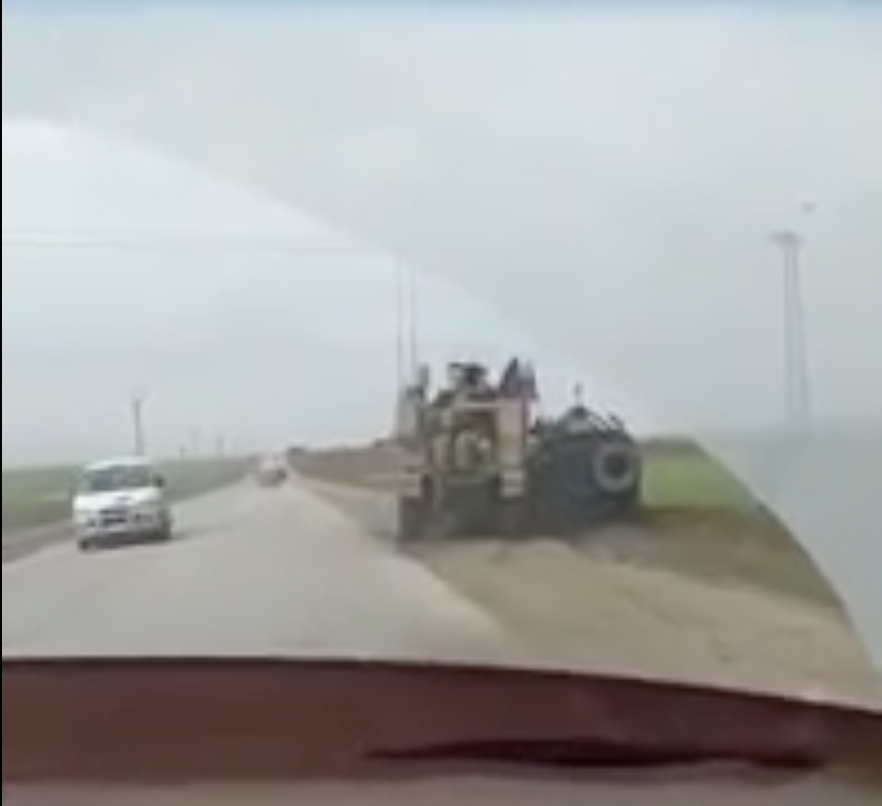 СВОДКИ С ФРОНТА: ВСУ своих бросают и атака по россиянам в Сирии СВОДКИ С ФРОНТА: ВСУ своих бросают и атака по россиянам в Сирии