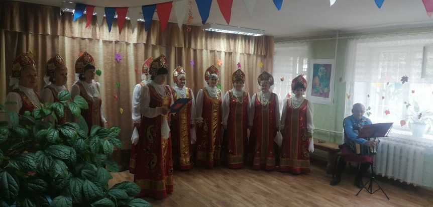 Сопредседатель «Оплота» поздравила два омских КТОСа с международным праздником